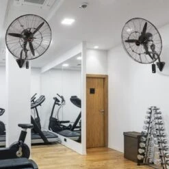 VEVOR Wall-Mount Misting Fan, 30 Inch, 3-speed High Velocity Max. 9500 CFM, Waterproof Oscillating Industrial Wall Fan, Commercial Or Residential