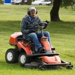 VEVOR Lawn Mower Tires With Rim, 16x6.5-8" Tubeless Tractor Tires, 2-Pack Tire And Wheel Assembly, Turf Pneumatic Tires, 3" Offset Hub, Black