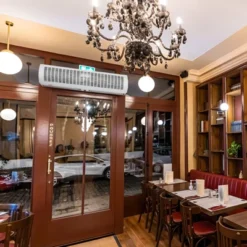 VEVOR 42" Commercial Indoor Air Curtain Super Power 2 Speeds 1350CFM, Wall Mounted Air Curtains For Doors, Indoor Over Door Fan, White